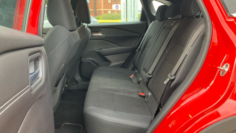 Nissan Qashqai 1.3 DiG-T MH Acenta Premium 5dr Petrol Hatchback